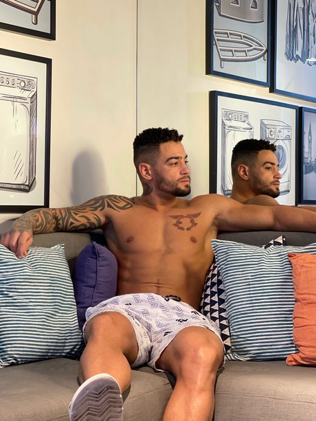 Yuri Lion pornstar exclusive archive