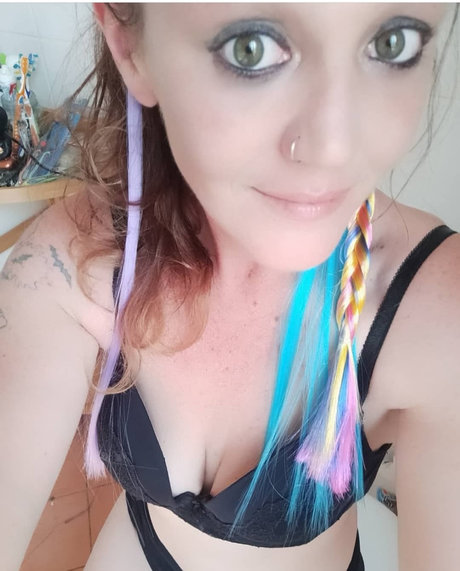 Tiedyeandpole star sexy pics