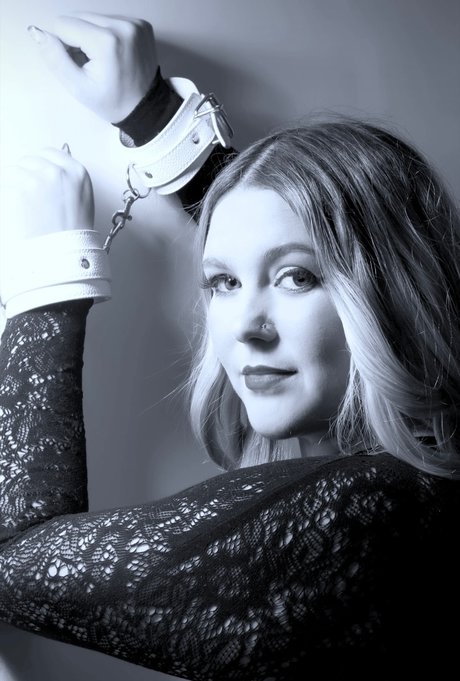 Katie Graves sex actress image