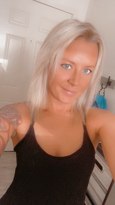 Jessica Bradshaw free model pictures