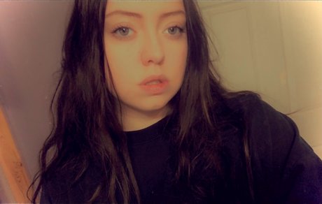 Natalie Kate model beautiful pictures