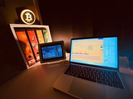 Florian aka kopfundzahl pretty actress img