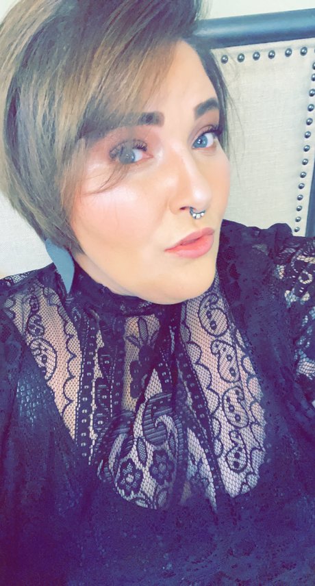 Lashes MFP high quality model photo