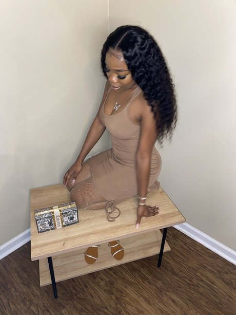 Goddess Kellz_ exclusive pornstar pic