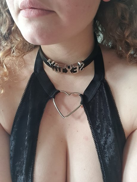 Hanea Love pornstar exclusive photos