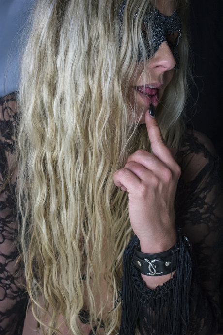 Viktoria Venom model high quality pic