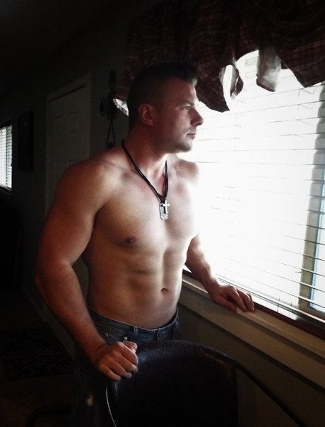 Mr Serenade art model photo