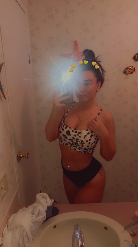 Hannah Moerman pretty pornstar photo