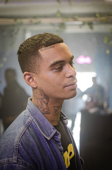 Avow pornstar perfect img