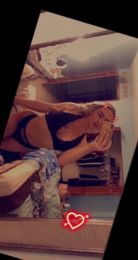 Wessyboo pornstar naked photo