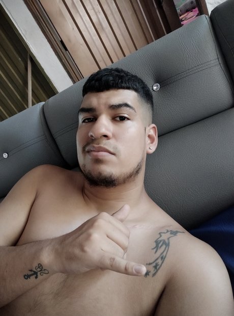 Oscuro dese_ nudes pornstar pic