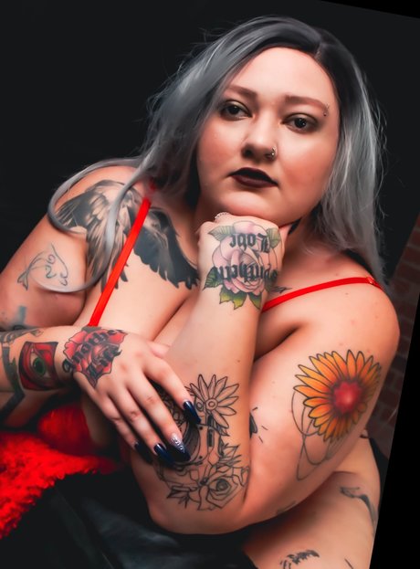 Lucci Monroe pornstar sexy photo