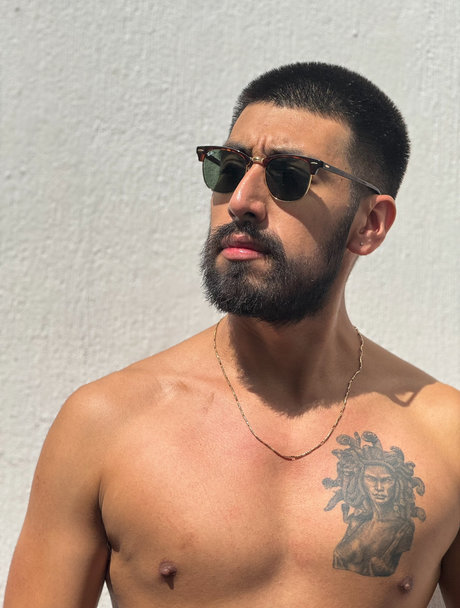 doonvergaa art model pic