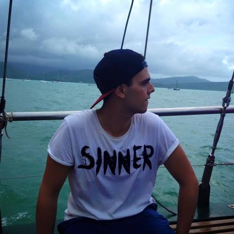 vinnii naked actress img