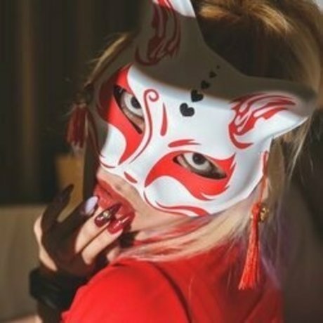 milkmilk star naked pic