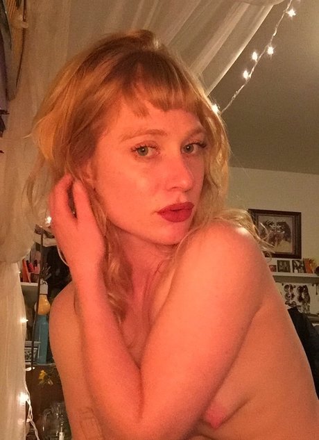 Peach Fuzz xxx actress pics