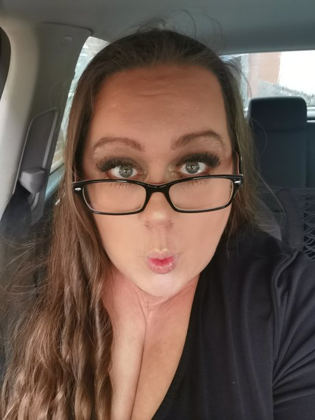 BeverlyBoobs 105L pornstar erotic image