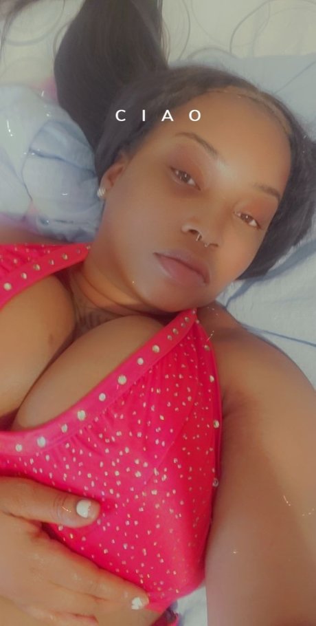 Unavailable_ star naked img