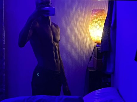 Quisee_ pornstar hot img