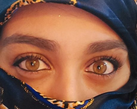 Sexy Masked model pornographic pic