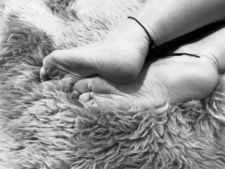 Danielle Black feet_ xxx model image