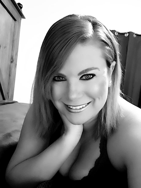 Melissa Hall sex model images