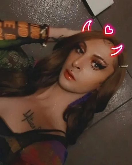 _Simone Lovelee_ high quality pornstar img