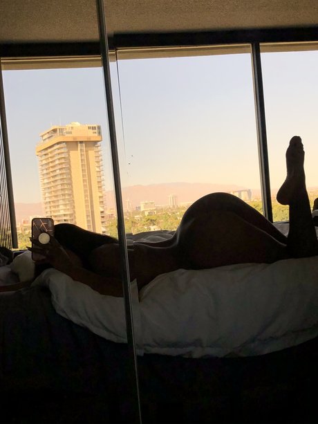 Lala Ivey art star photos