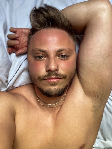 Pup Ardent star best photos