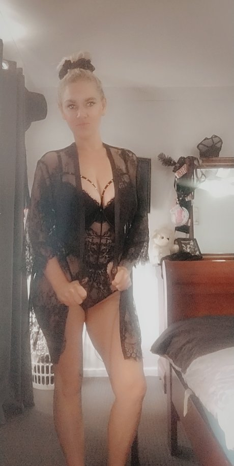 kel kel nude pornstar img