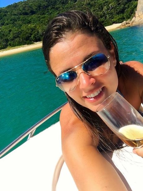 Raphaella Carvalho sex pornstar img