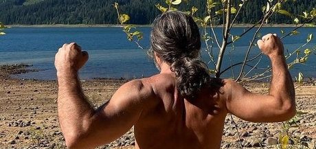 Swingy hd pornstar pics