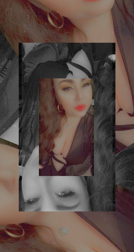 dannii naked star images