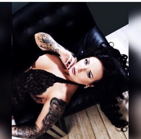 Cherry Cherie free pornstar gallery