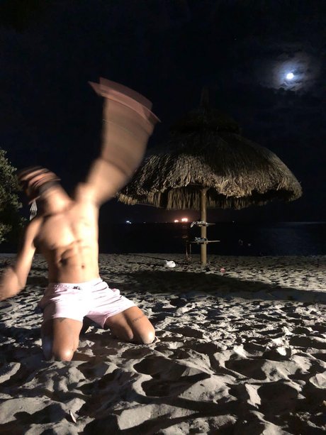 Subordinado2 pretty model images