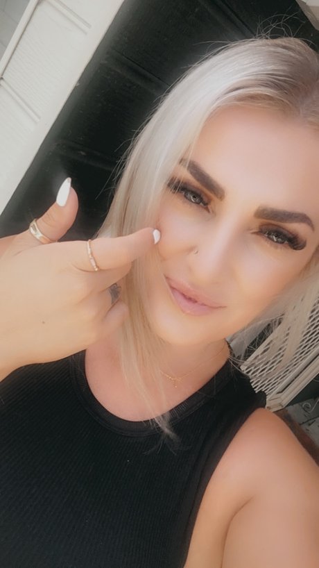 Ash baby art star picture