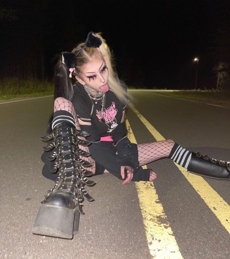 cheri amor_ model beautiful photo