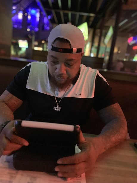 OG DA STRAGDADDY model nice photo