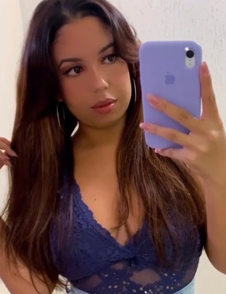 Thalyta Sara nude model image