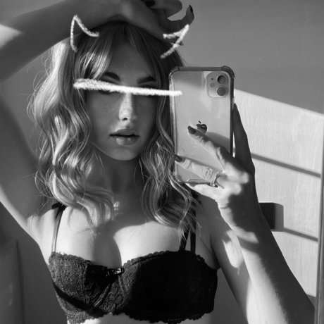 Rae Walker nice star gallery