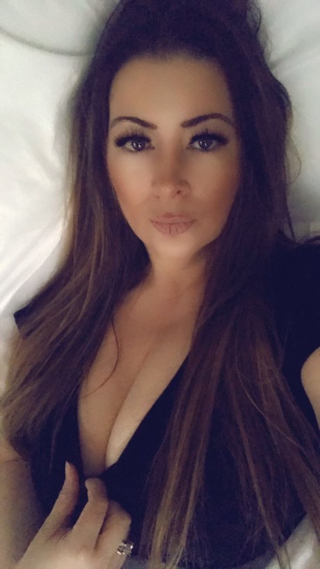 Qween Justine perfect actress galleries