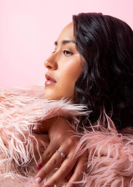 Maniie Chhun pornstar pretty image