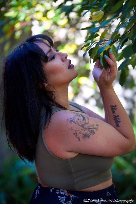 Maniie Chhun pornstar nude picture