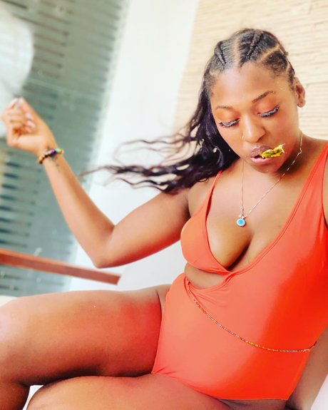 Tashja Blue exclusive star photos