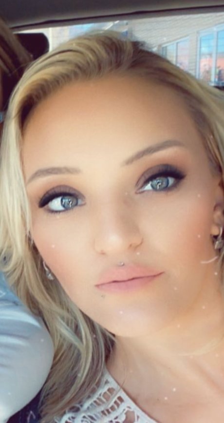 KySweetHeart pornstar nice img