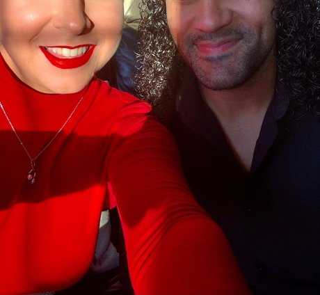 The Couple Next Door nice model pictures