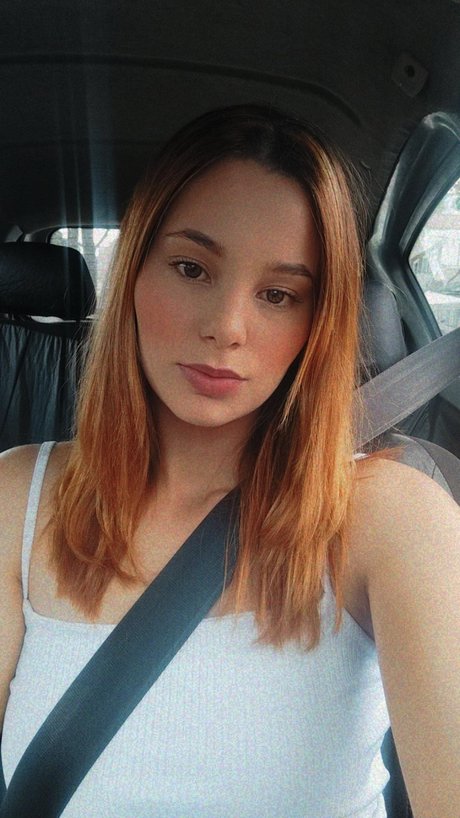 Andressa Cristina Dessa free star photos