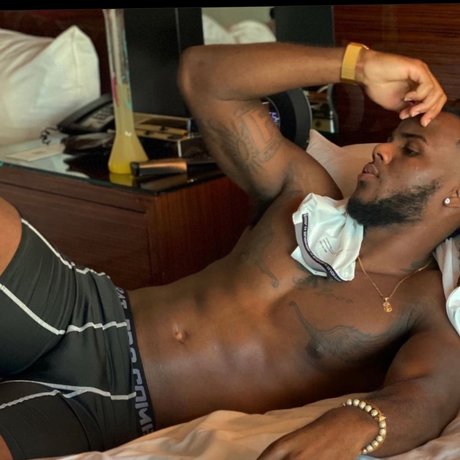 Twhy model free image