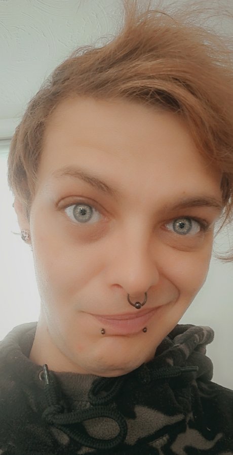 Matt Thomas art model image