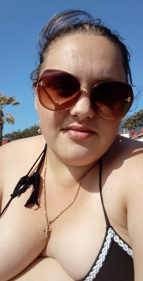 Mihaela adult model img